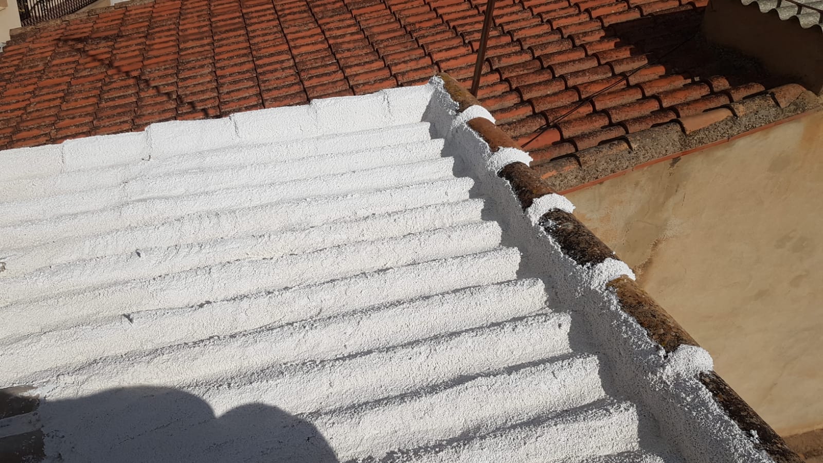 Aislamientos con corcho proyectado